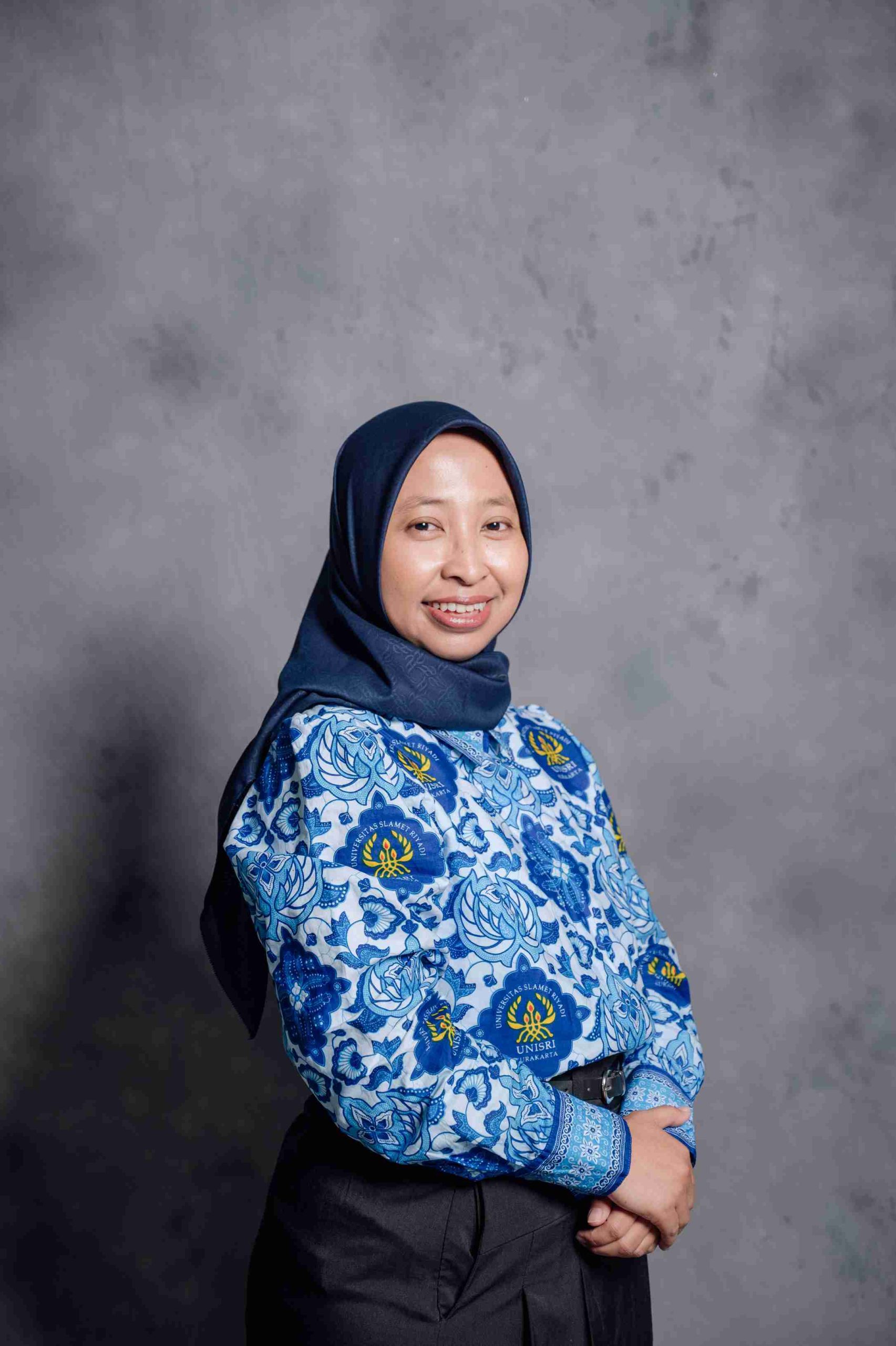 Dr. Ayu Istiana Sari, S.Pd., M.Pd.